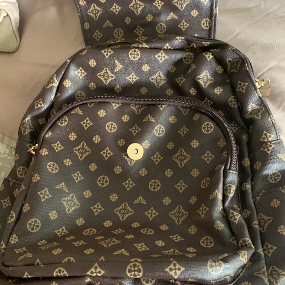 Purse backpack - Picture 3 of 6